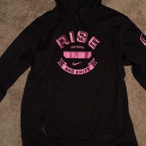 Woman’s hoodie dry fit